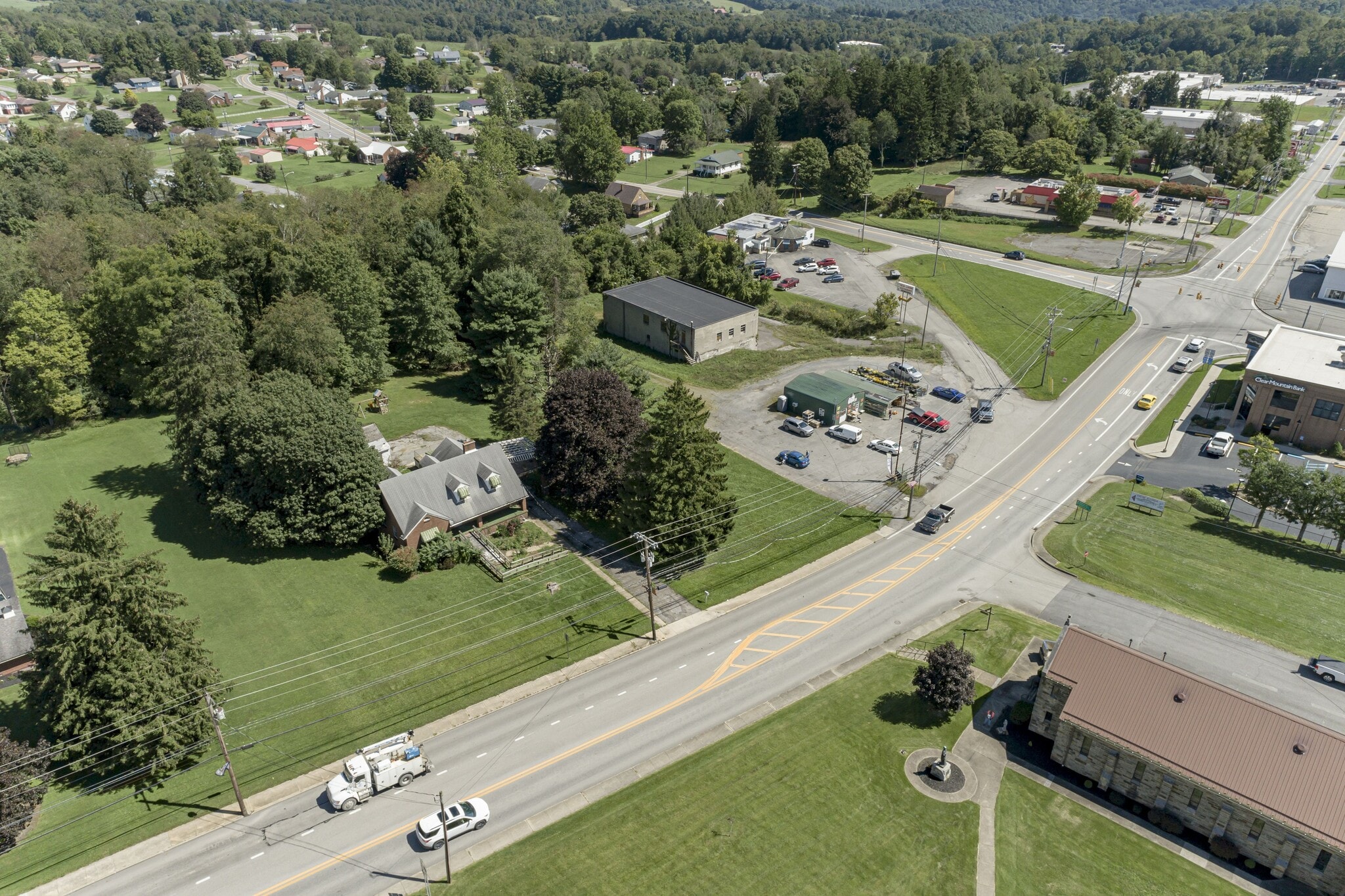 329 E Main St, Kingwood, WV for lease Building Photo- Image 1 of 6