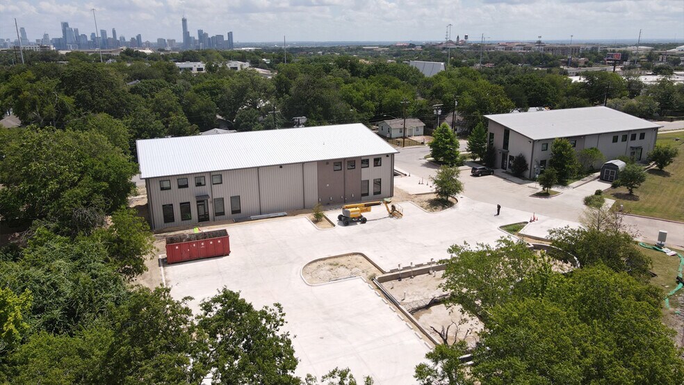 503 Radam Ln, Austin, TX à louer - Photo du bâtiment - Image 3 de 5