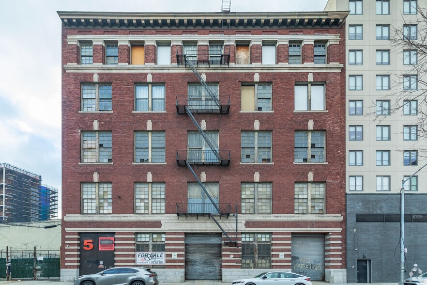 3-7 Canal Plaza Ave, Bronx, NY for sale - Building Photo - Image 3 of 36