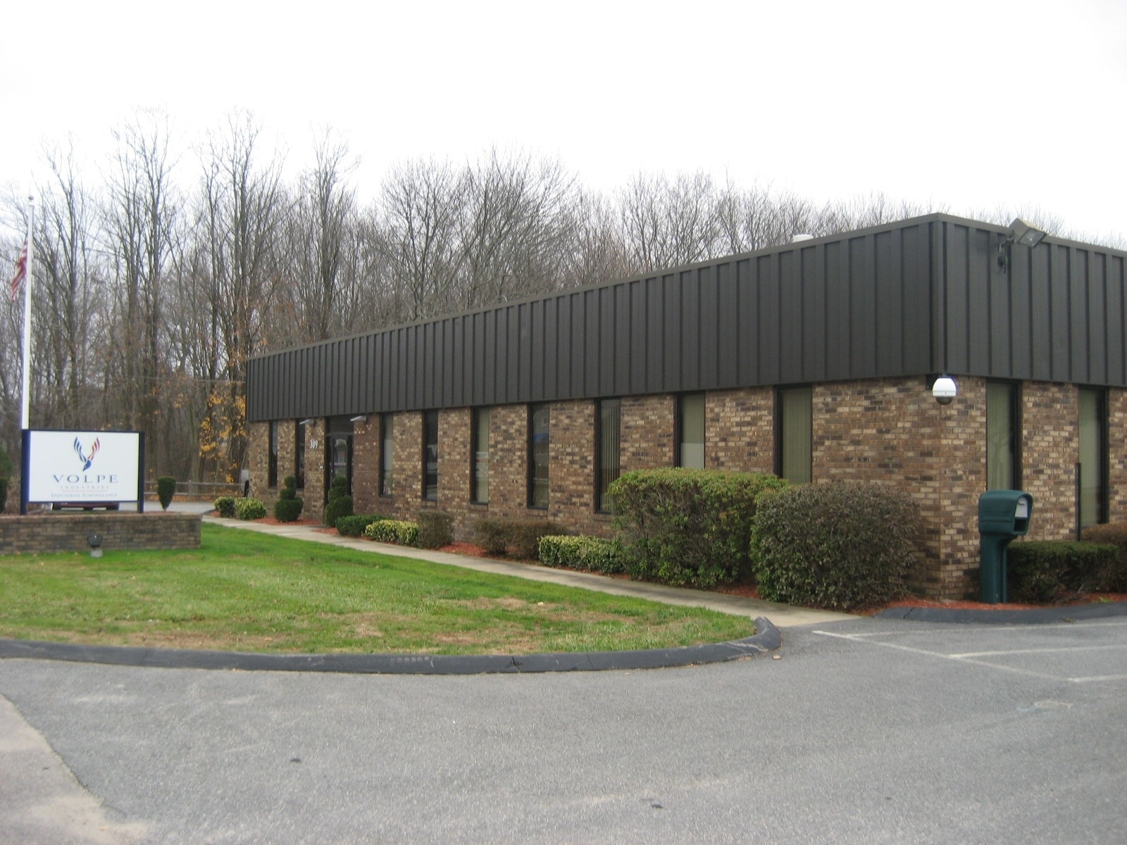 309 Taunton Ave, Seekonk, MA for sale Primary Photo- Image 1 of 8