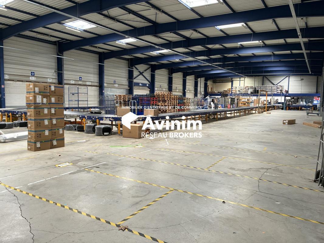 Industrial in Vitrolles for lease Interior Photo- Image 1 of 10