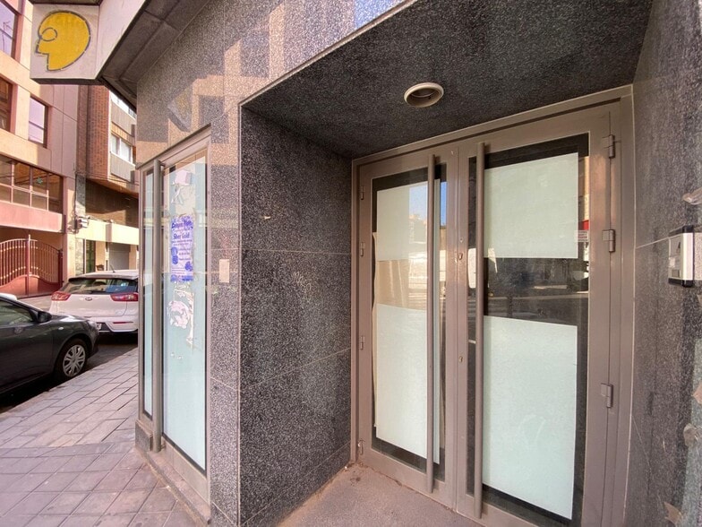 Carrer Carratala, 43, Alicante, Alicante for sale - Building Photo - Image 3 of 19