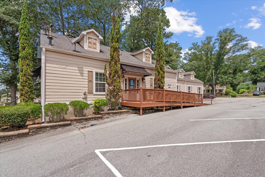 214 Maple St, Villa Rica, GA à vendre - Photo du bâtiment - Image 1 de 1