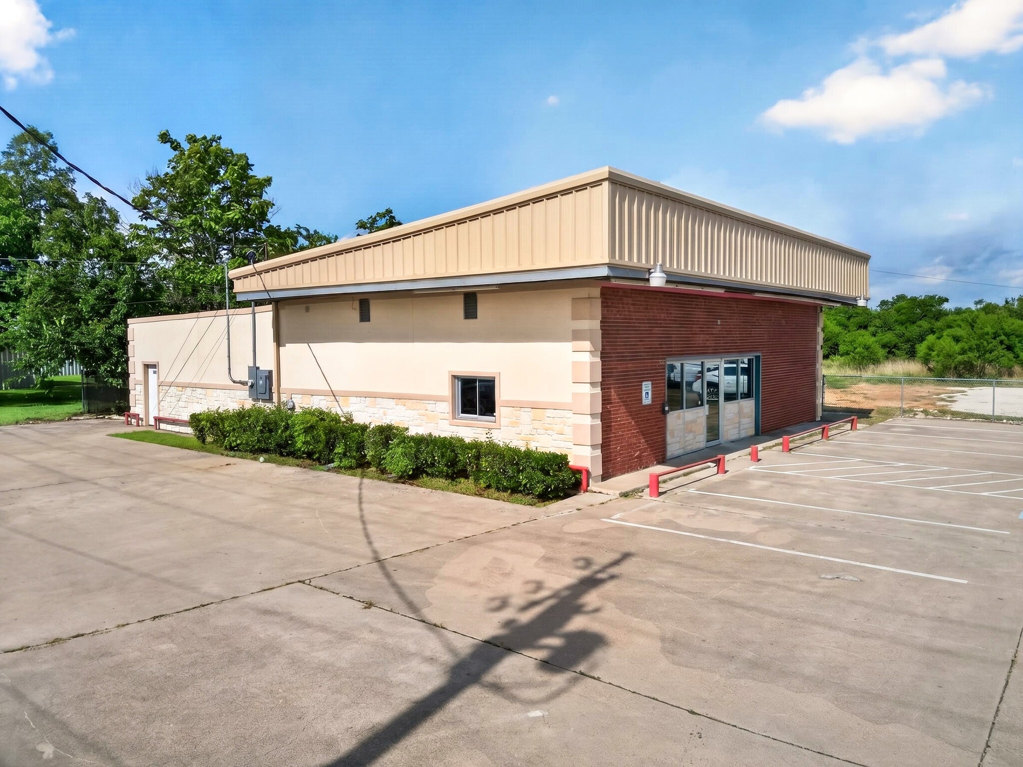815 E Moore Ave, Terrell, TX for sale Building Photo- Image 1 of 29