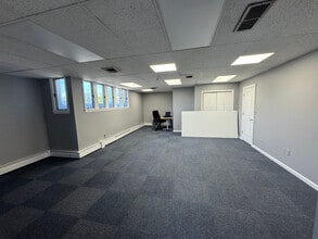 2733 Nottingham Way, Hamilton, NJ for lease Interior Photo- Image 1 of 2