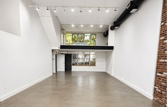 243-247 Boerum St, Brooklyn, NY for lease Interior Photo- Image 2 of 6