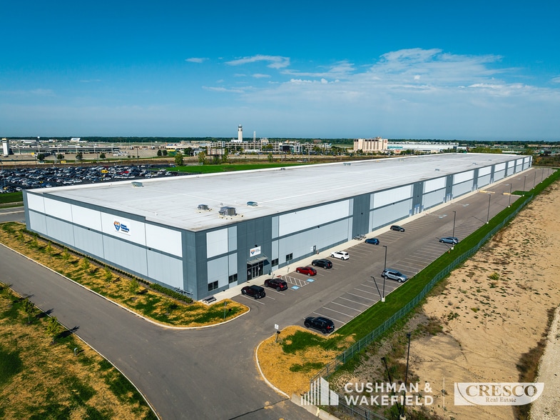 18300 Snow Rd, Brook Park, OH for lease - Aerial - Image 2 of 16