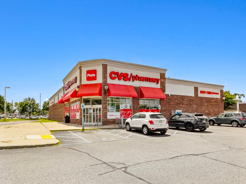 6501 N Wayne Rd, Westland, MI for lease - Primary Photo - Image 2 of 7