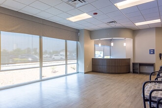 400-444 Clinchfield St, Kingsport, TN for lease Building Photo- Image 1 of 8