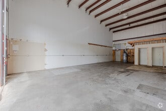 841 Route 32, North Franklin, CT for lease Interior Photo- Image 2 of 6