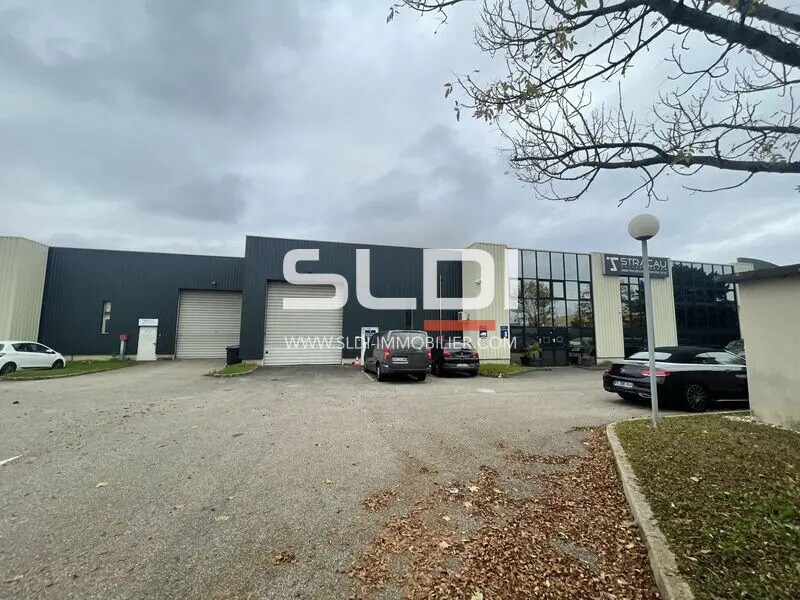 Office in Genas for lease Building Photo- Image 1 of 8