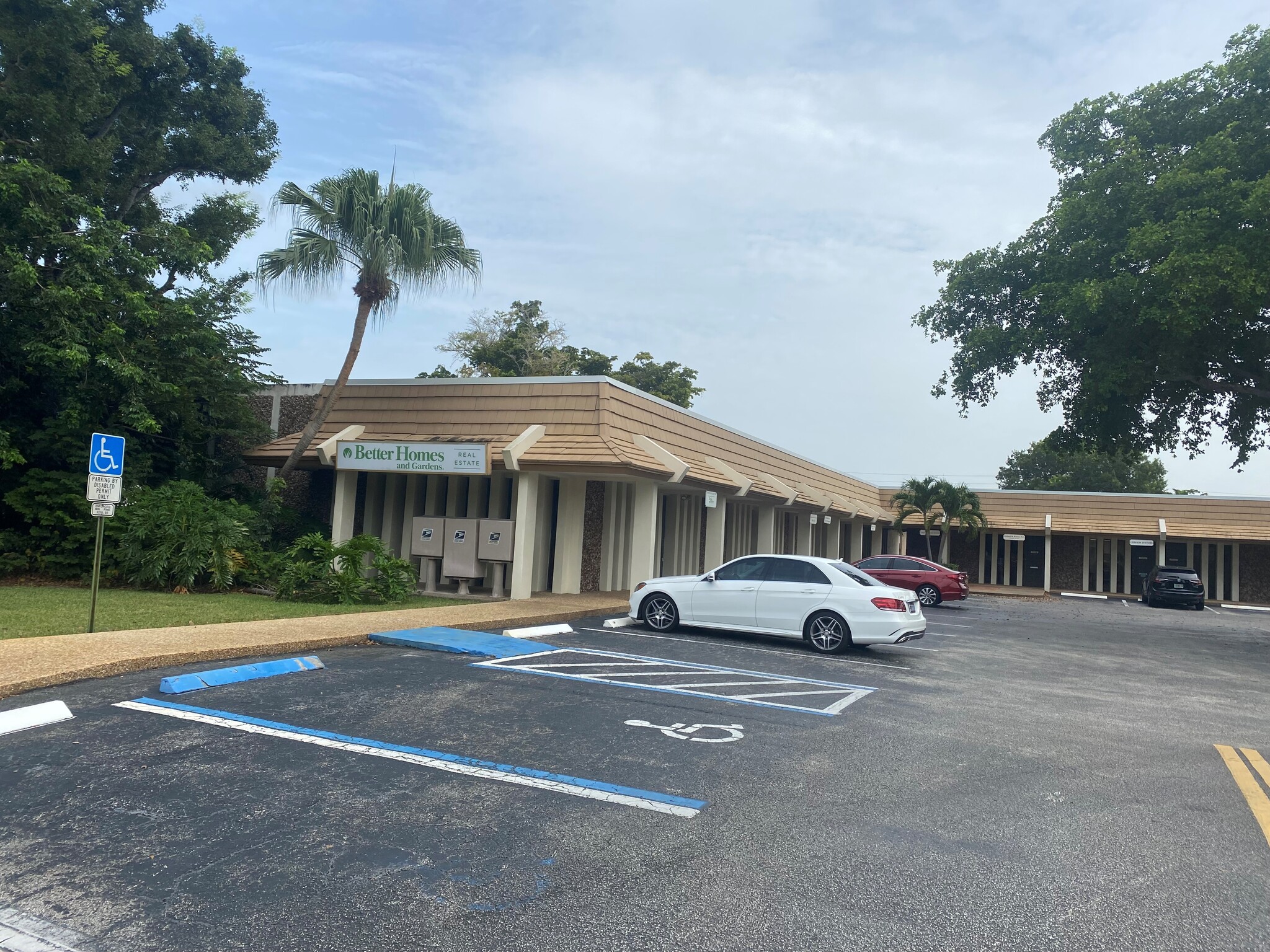 7421-7497 NW 4th St, Plantation, FL for lease Building Photo- Image 1 of 10