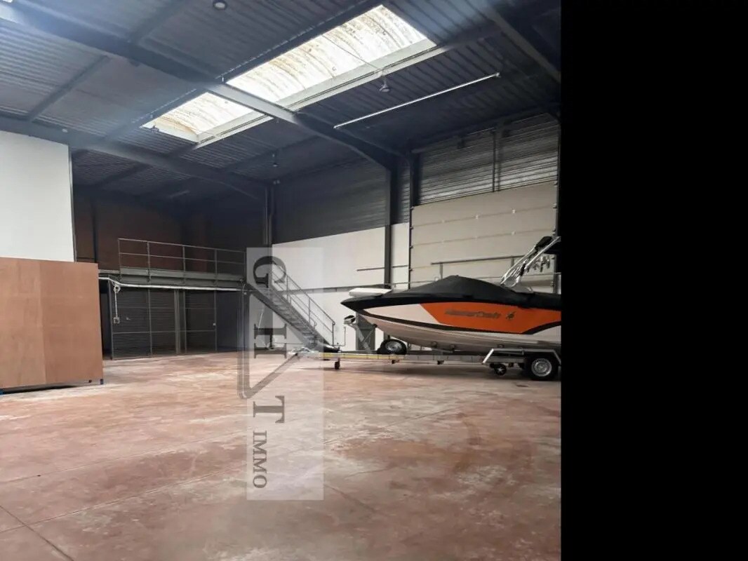 Industriel dans Gretz-Armainvilliers à louer Photo intérieure- Image 1 de 5