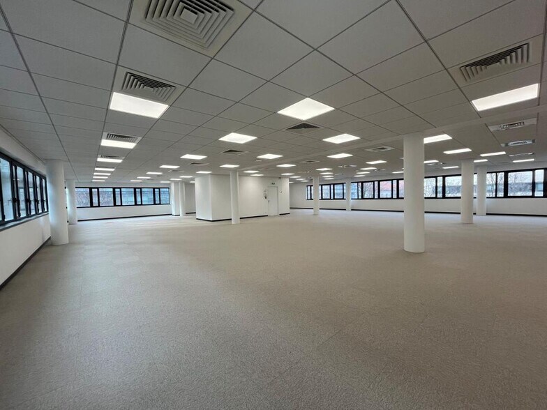 12-14 Avenue Tony Garnier, Lyon for lease - Building Photo - Image 3 of 16
