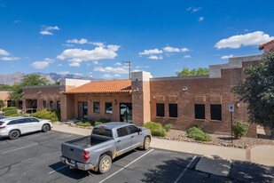 3499 N Campbell Ave, Tucson AZ - Services immobiliers commerciaux