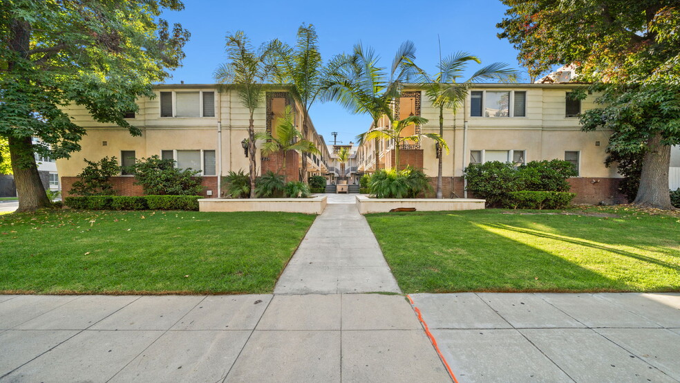 425 N Oakhurst Dr, Beverly Hills, CA à vendre - Photo du b timent - Image 1 de 7