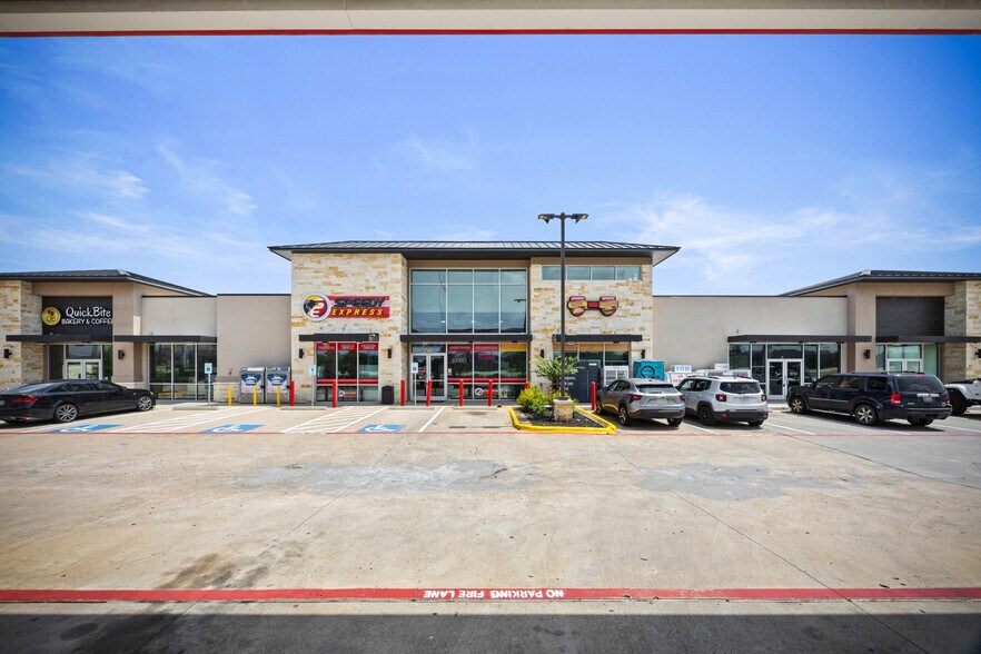 23655 FM 1093, Richmond, TX à louer - Photo du bâtiment - Image 3 de 9