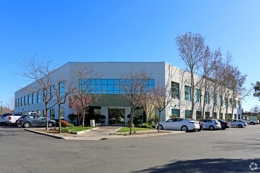 6601 Owens Dr, Pleasanton, CA for lease - Building Photo - Image 2 of 5