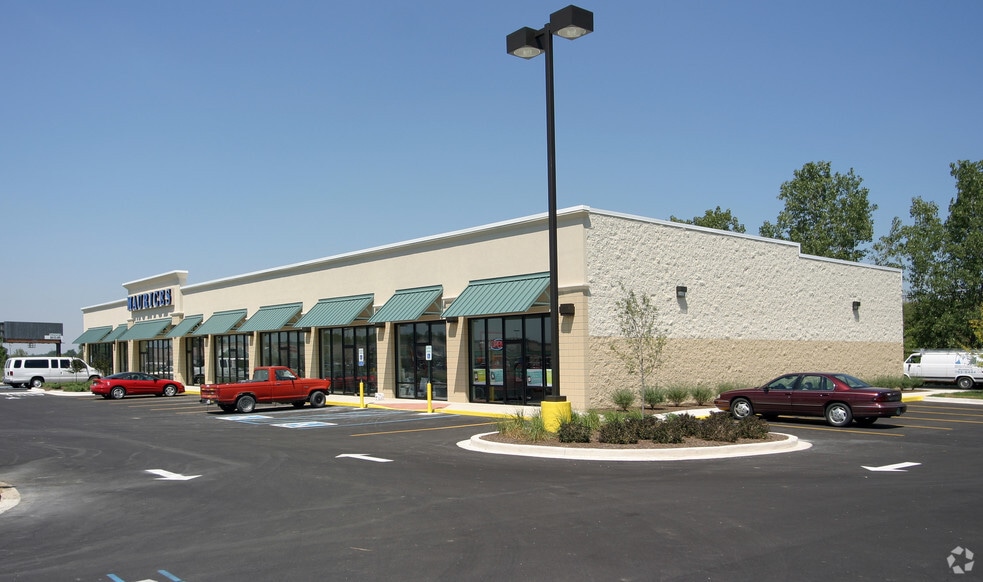 2500 Progress Pky, Shelbyville, IN for lease - Building Photo - Image 2 of 5