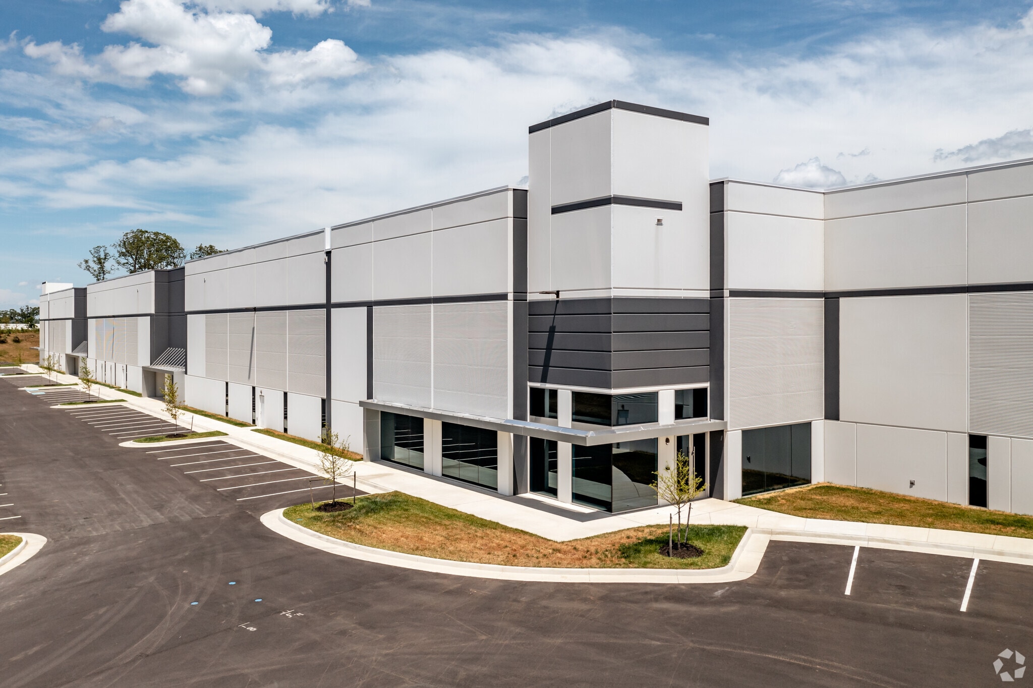 7413 Cushing Rd, Manassas, VA for lease Primary Photo- Image 1 of 20