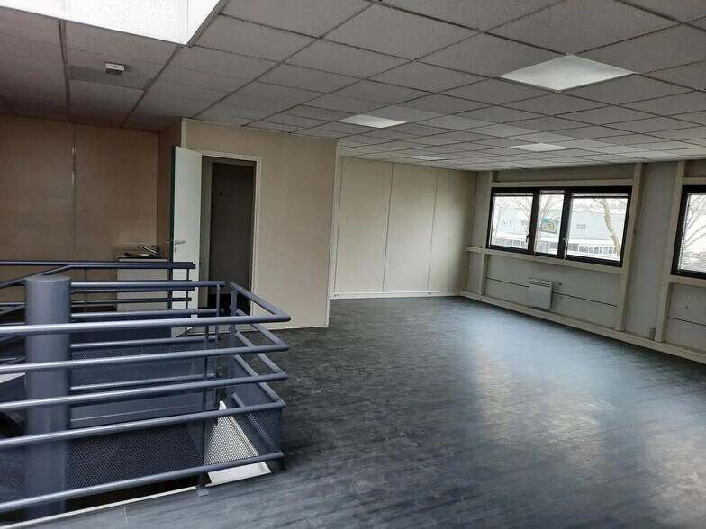 Flex dans Bondoufle à louer - Photo du bâtiment - Image 2 de 4