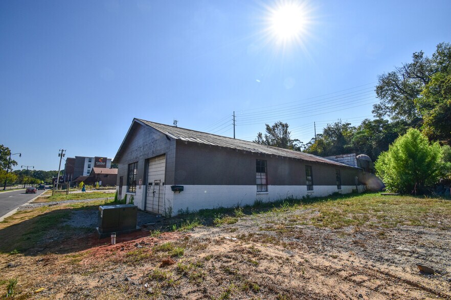 2317 & 2327 Jack Warner Pky, Tuscaloosa, AL à vendre - Photo du bâtiment - Image 3 de 3
