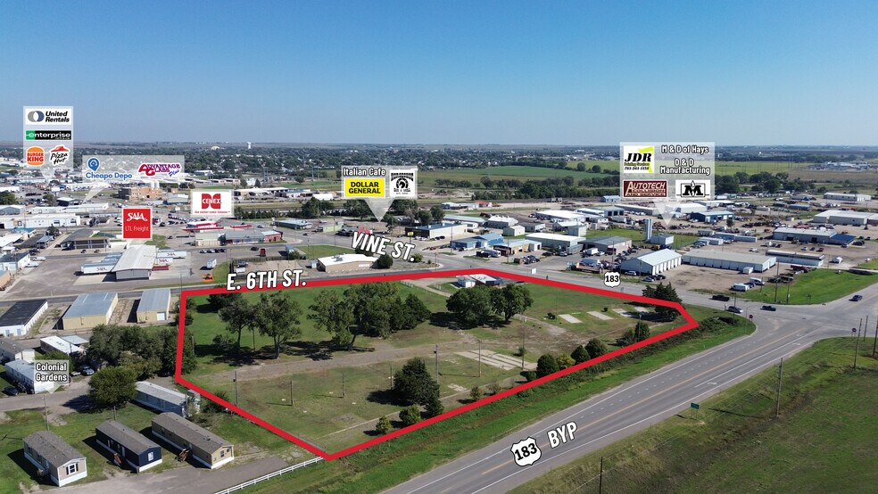 501 Vine St, Hays, KS à vendre - Photo du bâtiment - Image 2 de 6