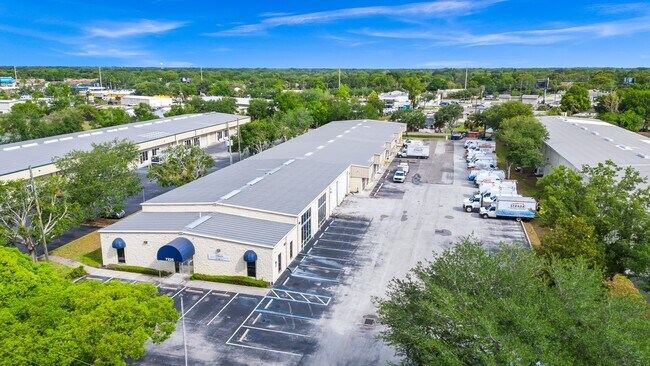 Plus de détails pour 7225 Sandscove Ct, Winter Park, FL - Industriel à louer