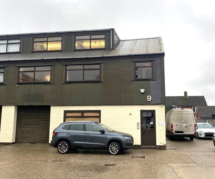 Reading Rd, Reading for lease - Building Photo - Image 3 of 8