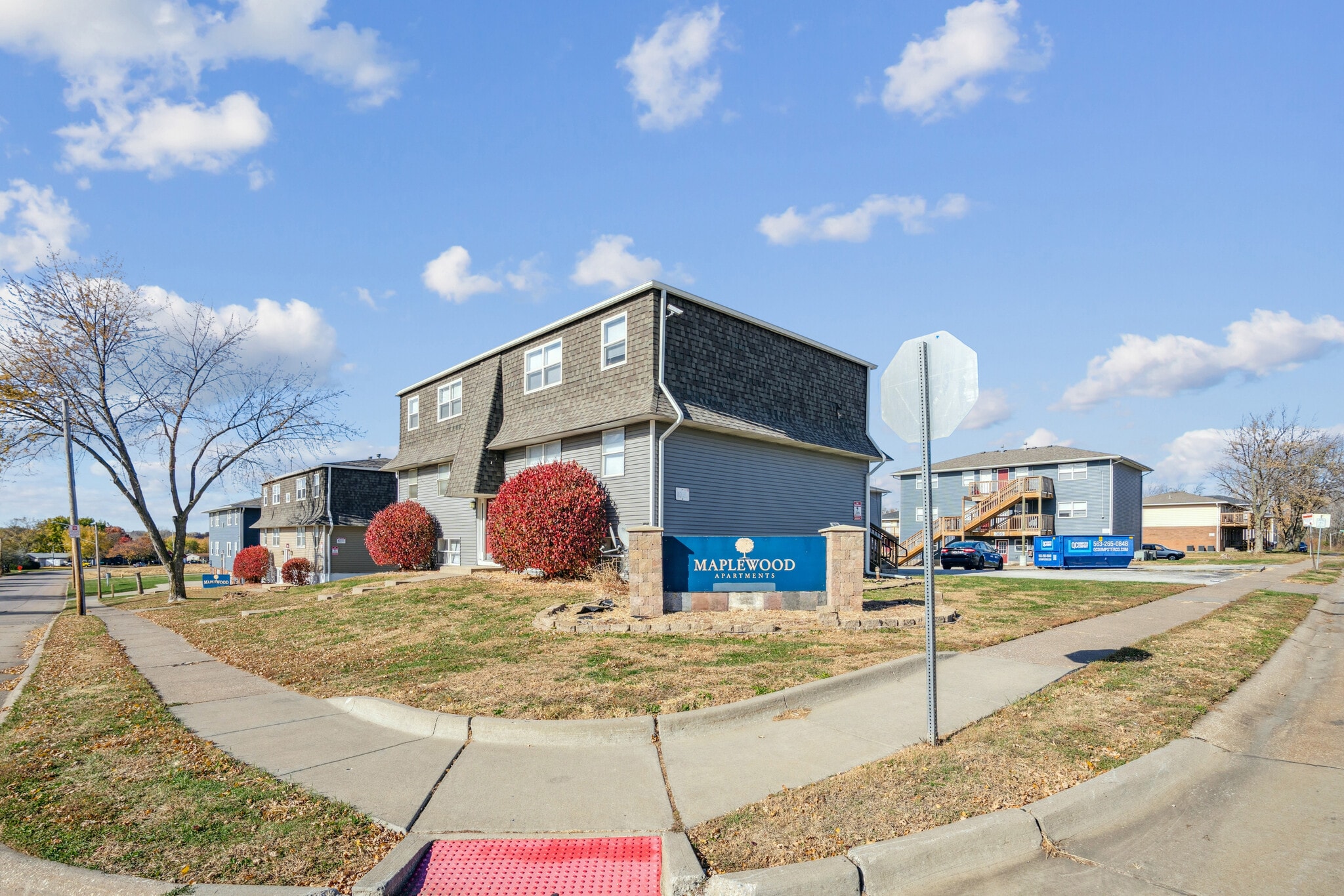 322 W 65th St, Davenport, IA for sale Primary Photo- Image 1 of 11