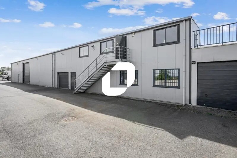 Flex in Fareins for sale - Building Photo - Image 3 of 12