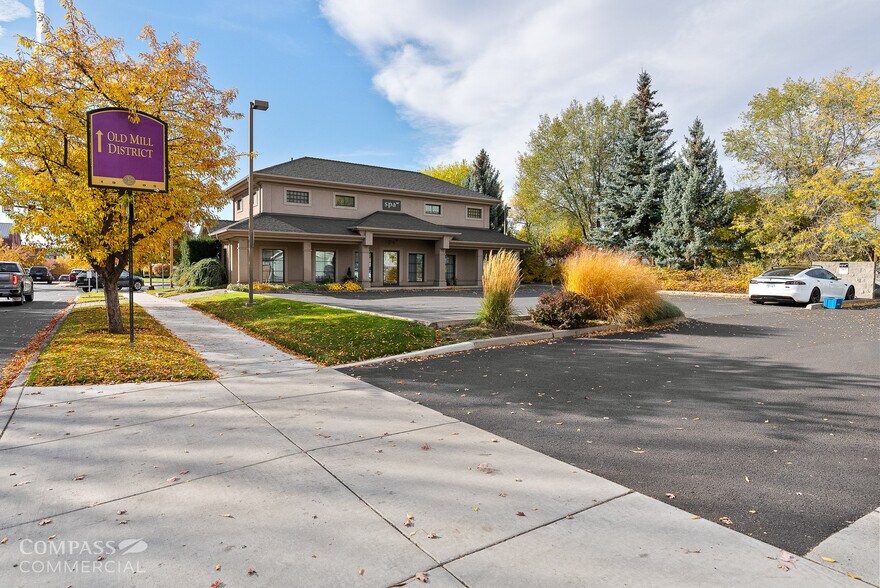 125 NW Wall St, Bend, OR à louer - Photo du bâtiment - Image 2 de 20