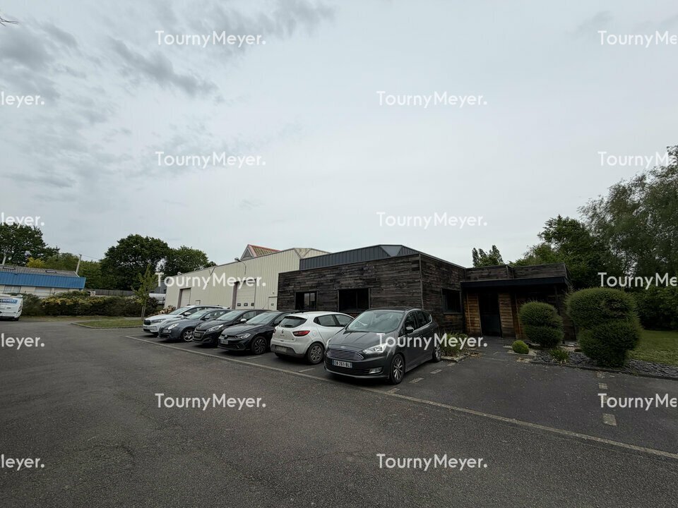 Flex dans Vezin-le-Coquet à louer Photo du bâtiment- Image 1 de 8