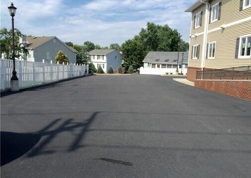 190 Pulaski Ave, Sayreville, NJ à louer - Photo du bâtiment - Image 1 de 29