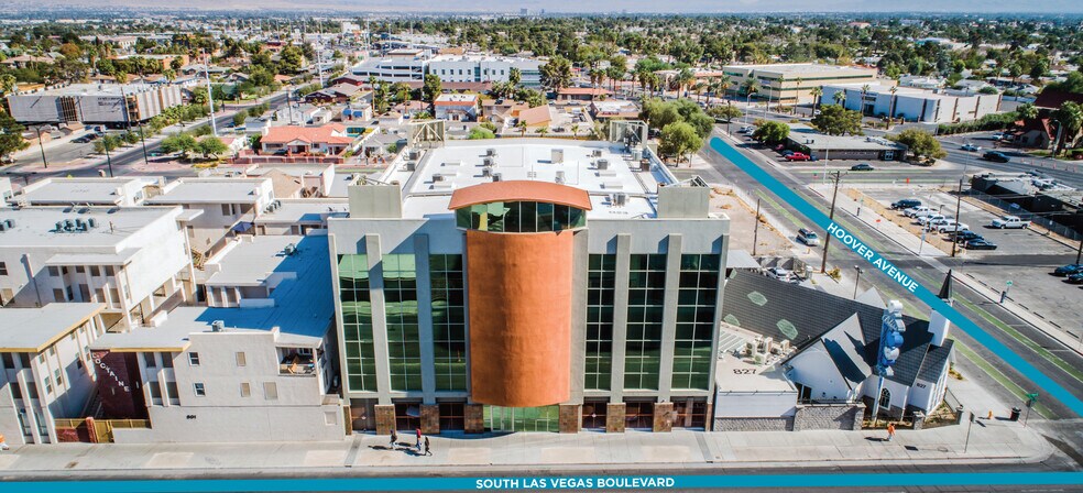 823 S Las Vegas Blvd, Las Vegas, NV à louer - Photo du bâtiment - Image 2 de 5