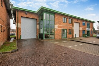 Plus de détails pour Pipers Way, Thatcham - Industriel à louer