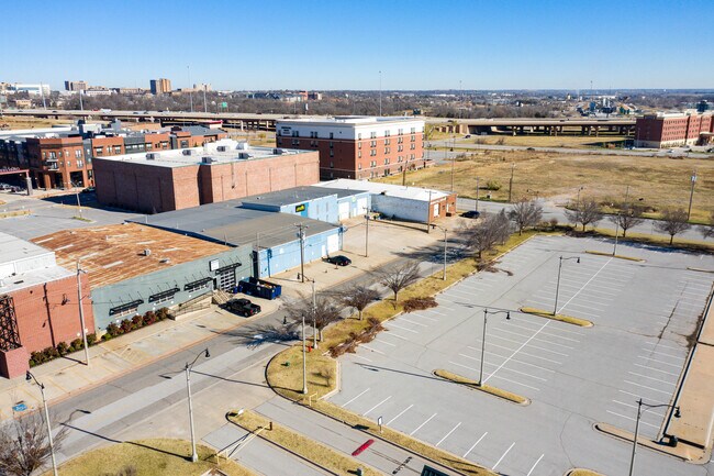 Plus de détails pour 515 Kings of Leon Ln, Oklahoma City, OK - Industriel à vendre