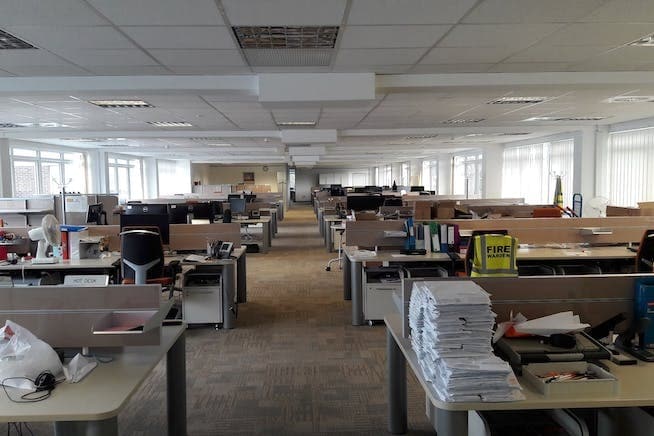 North Way, Andover à louer Photo intérieure- Image 1 de 2