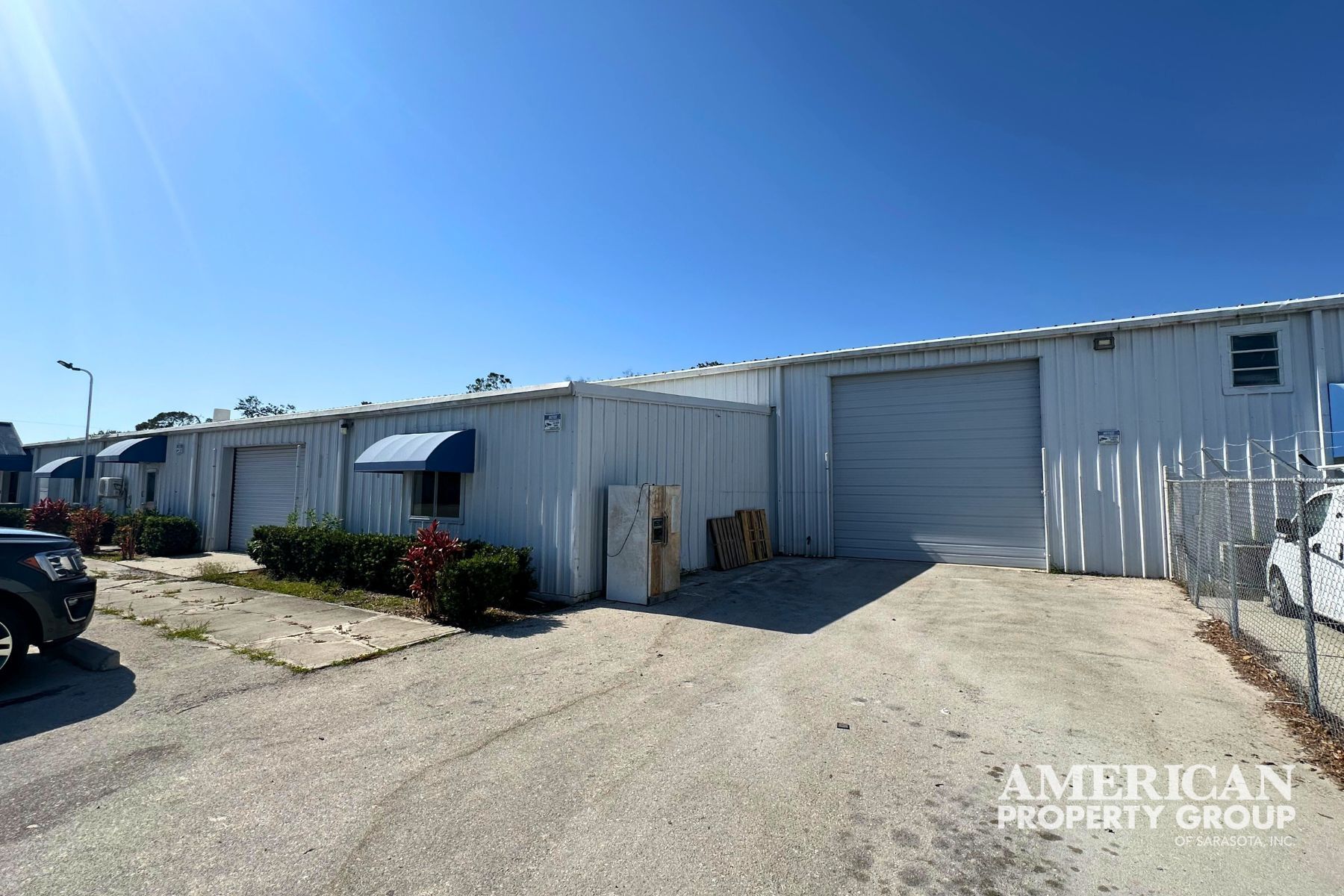 1657 University Pky, Sarasota, FL for lease Building Photo- Image 1 of 8