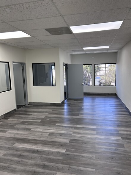 2325 Skyway Dr, Santa Maria, CA for lease - Building Photo - Image 2 of 7