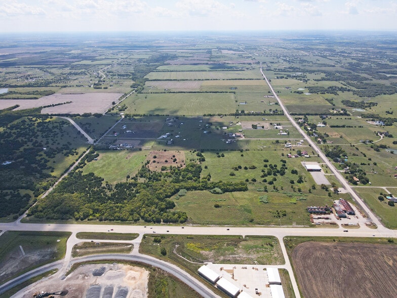 E Audie Murphy Pkwy, Farmersville, TX for sale - Building Photo - Image 3 of 9