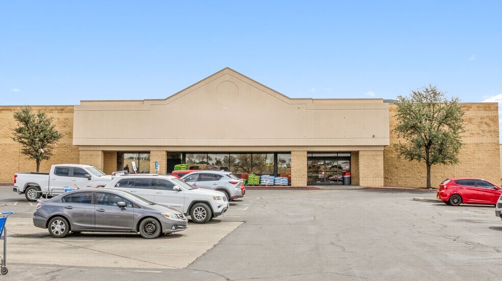 2350 E Lohman Ave, Las Cruces, NM à vendre - Photo du bâtiment - Image 3 de 4