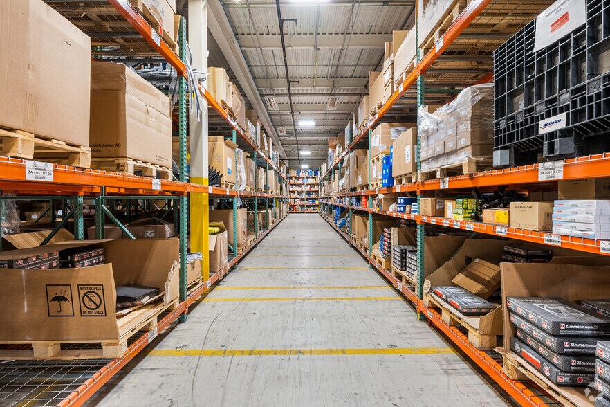 500 Bic Dr, Milford, CT à louer - Photo intérieure - Image 2 de 22