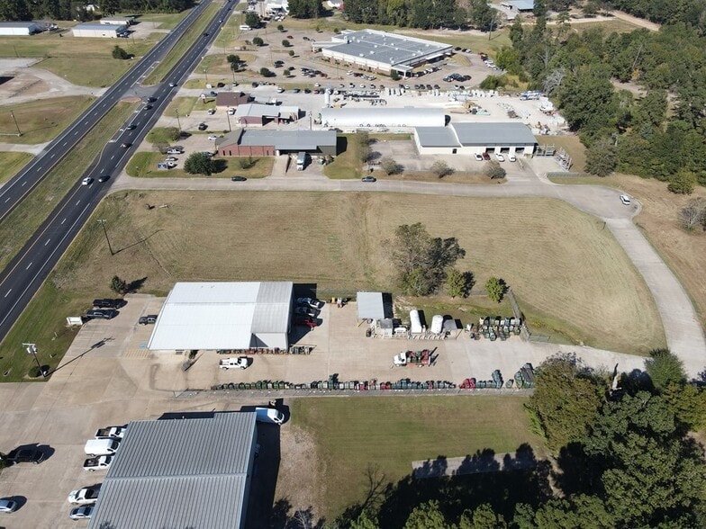 North John Redditt Drive, Lufkin, TX à vendre - Photo du bâtiment - Image 2 de 4