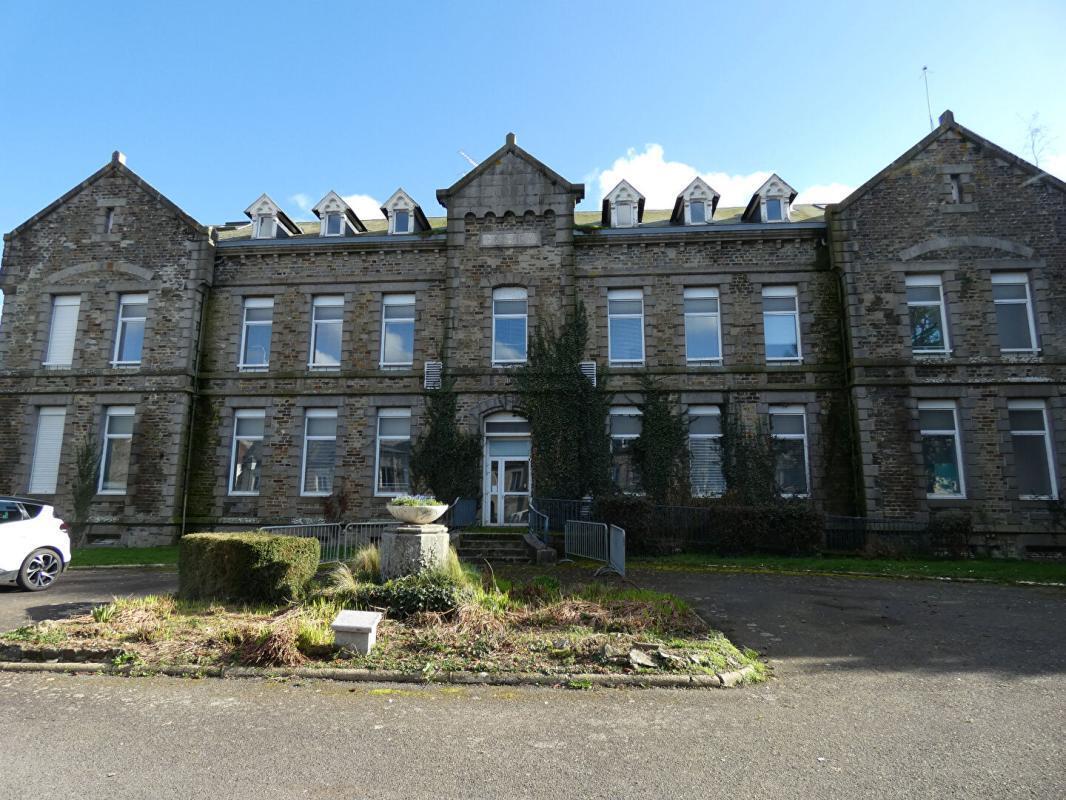 Flex in Caen for sale Building Photo- Image 1 of 12