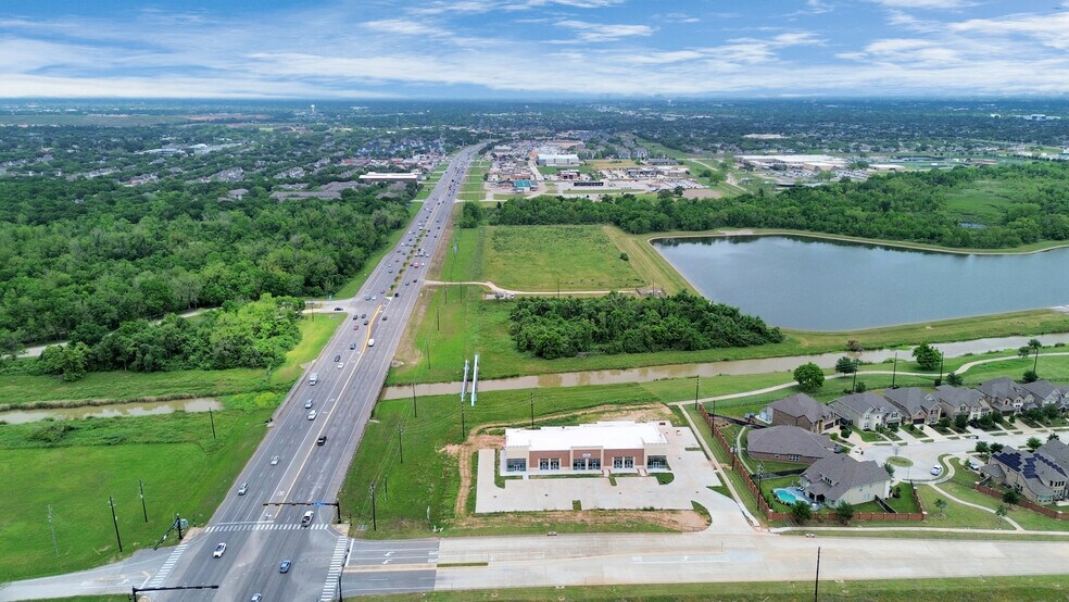 440 Crown Garden Trail, Sugar Land, TX à louer - Photo du bâtiment - Image 3 de 27