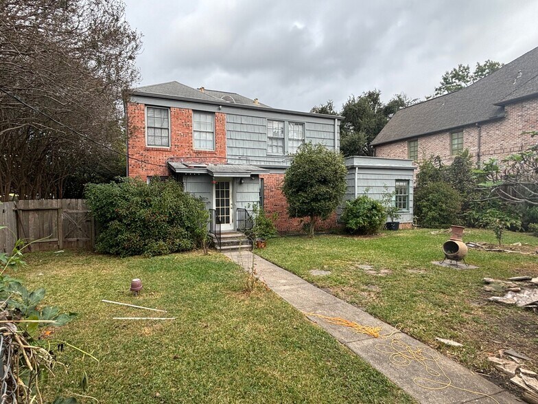 2375 Bolsover St, Houston, TX à louer - Photo du bâtiment - Image 3 de 4