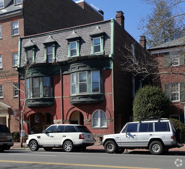 208 N Washington St, Alexandria, VA à louer - Photo du bâtiment - Image 1 de 20