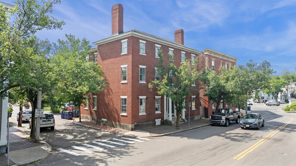 401 Essex St, Salem, MA à vendre - Photo du bâtiment - Image 2 de 24