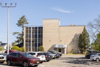 Plus de détails pour 14 Front St, Hempstead, NY - Bureau/Médical à louer